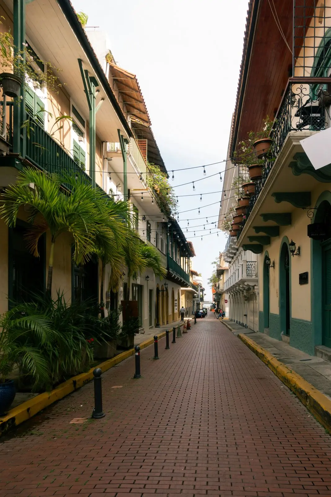 Narrow colonial lane in the old town near hostels